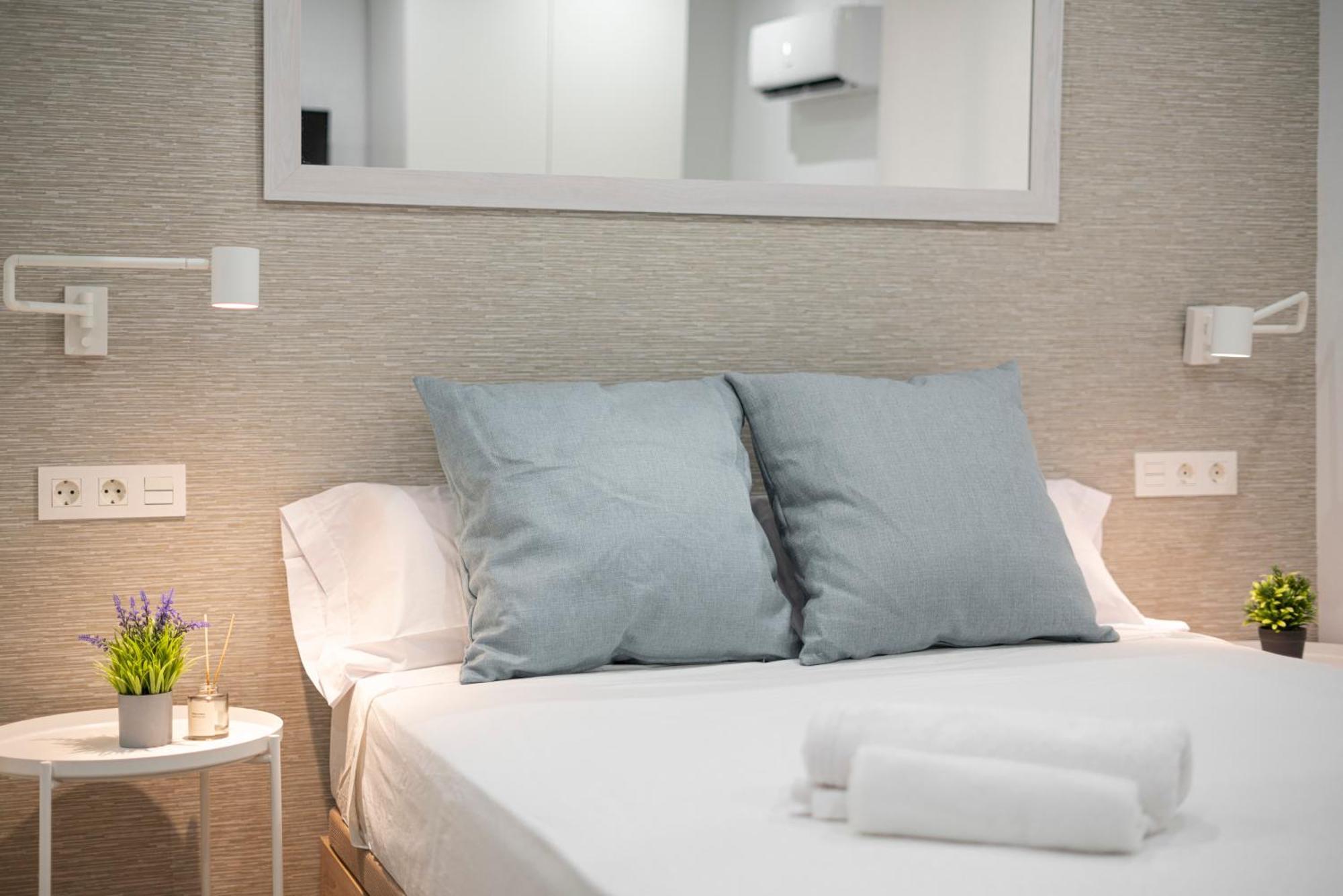 Estudio Deluxe En Jardines Del Triunfo - Granada Exteriör bild