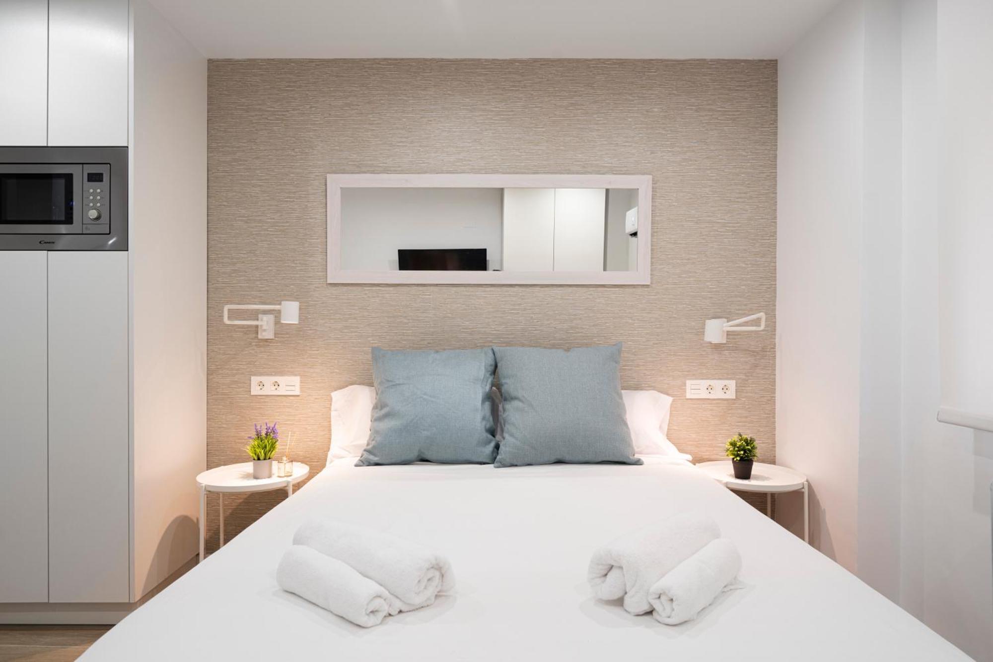 Estudio Deluxe En Jardines Del Triunfo - Granada Exteriör bild